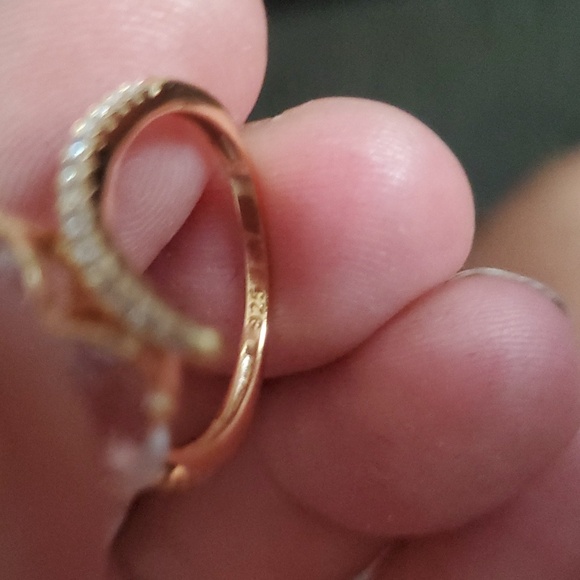 STERLING SILVER GOLD RING WITH CLEAR STONE SZ 6 - Picture 2 of 2